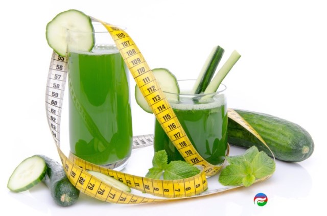 วิธีลดน้ำหนักในกระเพาะอาหารและข้างในหนึ่งสัปดาห์ที่บ้าน