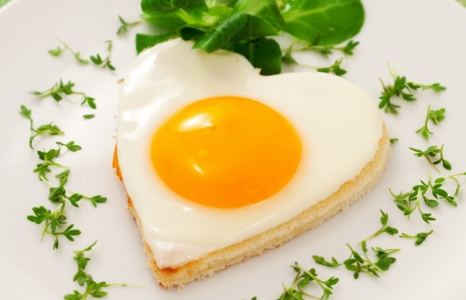 วิธีลดน้ำหนักในกระเพาะอาหารและข้างในหนึ่งสัปดาห์ที่บ้าน