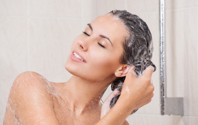 Comment faire pousser les cheveux à la maison. Rapide de court à long en une semaine, un mois