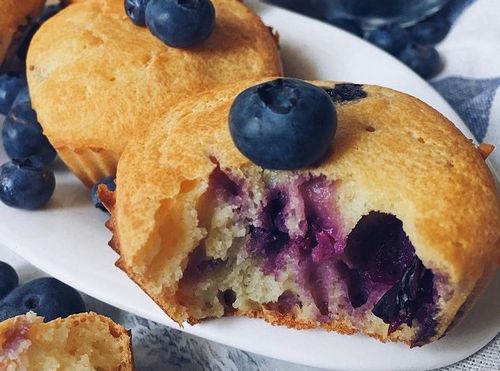 โปรตีนเพื่อเพิ่มมวลกล้ามเนื้อ ประโยชน์และโทษที่ดีกว่าสำหรับสาว ๆ มือใหม่วิธีการใช้