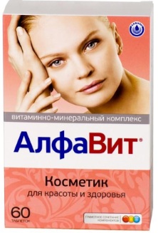 Vitamines peu coûteuses et efficaces pour la croissance des cheveux en ampoules, comprimés, capsules, injections, frottements. Classement des meilleurs shampooings