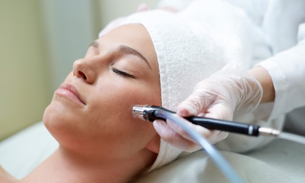 Comment déterminer le type de peau du visage: grasse, sèche, mixte, normale. Caractéristiques de la détermination du phototype Fitzpatrick, du sous-ton, du type de couleur